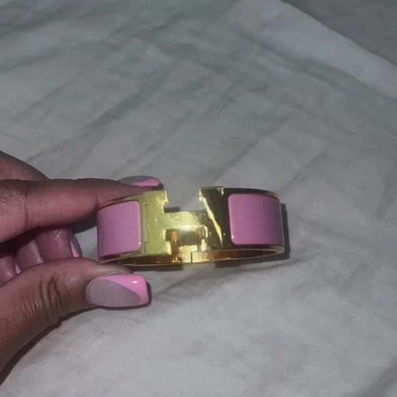 Hermès Pink and Gold Clic H Bracelet GM - Picture 8 of 13